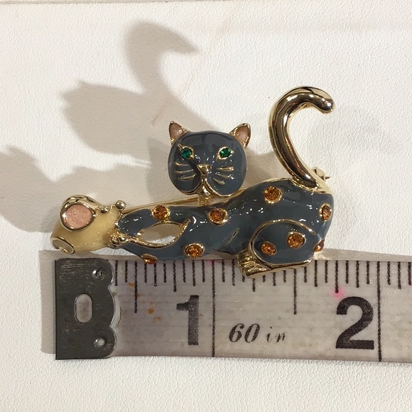 Vintage Trembler enamel cat and mouse brooch/pin - Picture 8 of 9